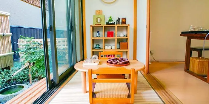 kontakty Hibiki House